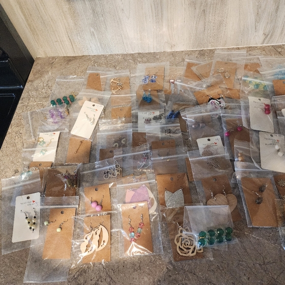 Mystery bags - Picture 2 of 16